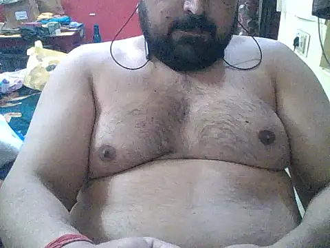 Snapshot of ARYANAVAILABLE chatting on December 2025 09:33:01 PM ARYANAVAILABLE online show from December 2025 09:33:01 PM