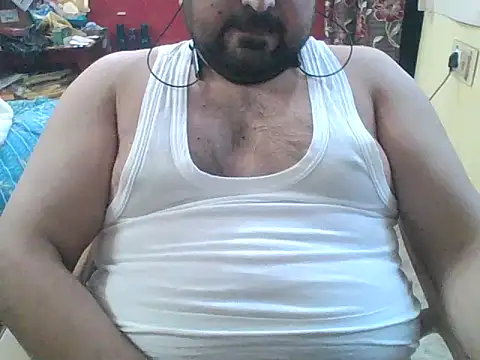 Snapshot of ARYANAVAILABLE chatting on January 2026 10:30:02 AM ARYANAVAILABLE online show from January 2026 10:30:02 AM