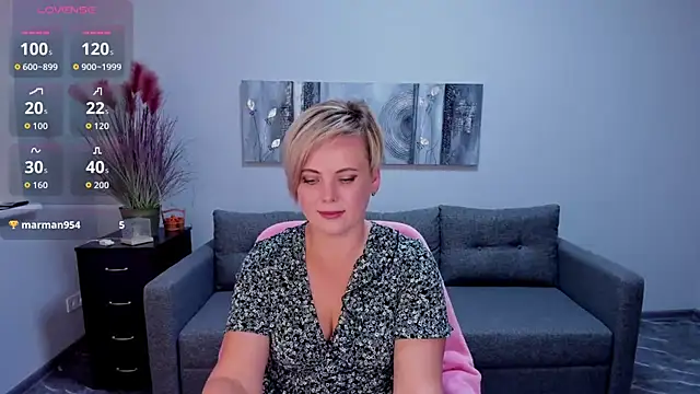 Snapshot of Julia_Wilsone chatting on October 2025 12:28:01 PM Julia Wilsone online show from October 2025 12:28:01 PM