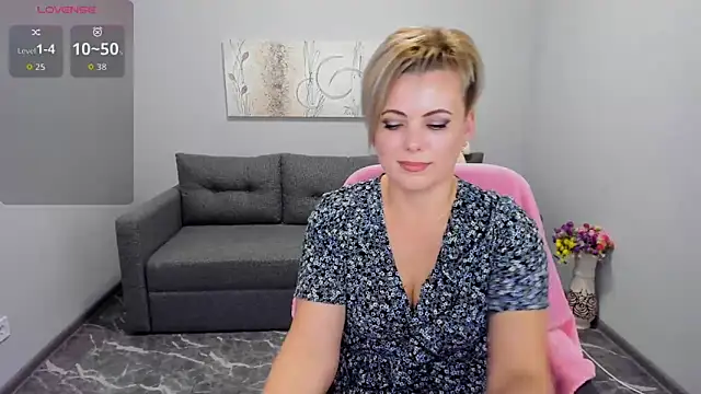 Snapshot of Julia_Wilsone chatting on November 2025 01:22:02 PM Julia Wilsone online show from November 2025 01:22:02 PM