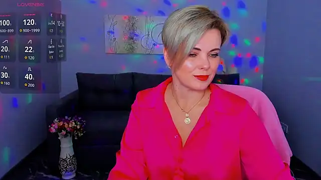 Snapshot of Julia_Wilsone chatting on December 2025 12:58:02 PM Julia Wilsone online show from December 2025 12:58:02 PM