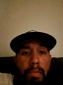Snapshot of KingTulip111 chatting on April 2026 04:21:02 AM KingTulip111 online show from April 2026 04:21:02 AM