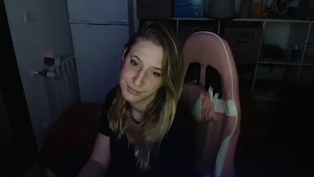 Snapshot of Pinkyladyxxx chatting on January 2025 08:22:01 PM Pinkyladyxxx online show from January 2025 08:22:01 PM