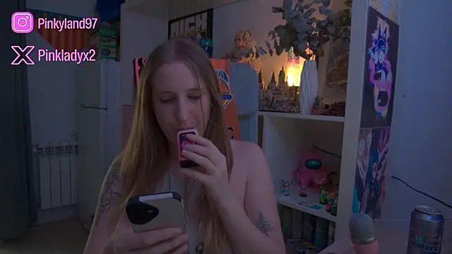 Snapshot of Pinkyladyxxx chatting on February 2026 04:19:01 PM Pinkyladyxxx online show from February 2026 04:19:01 PM