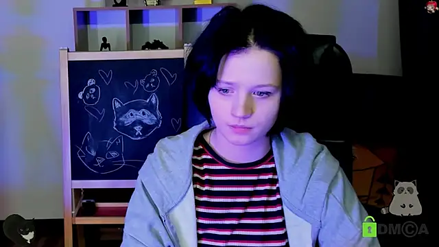 Snapshot of Alina_Mills chatting on January 2025 05:31:01 PM Alina Mills online show from January 2025 05:31:01 PM