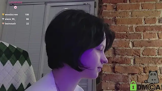 Snapshot of Alina_Mills chatting on January 2025 02:03:01 PM Alina Mills online show from January 2025 02:03:01 PM