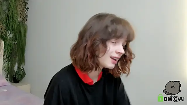 Snapshot of Alina_Mills chatting on October 2025 07:42:02 AM Alina Mills online show from October 2025 07:42:02 AM