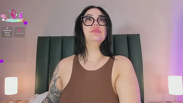 juicy led  online show from April 2026 11:12:01 AM