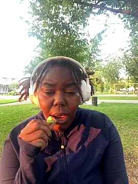 Goddess Nafeesha online show from September 2025 10:42:01 PM