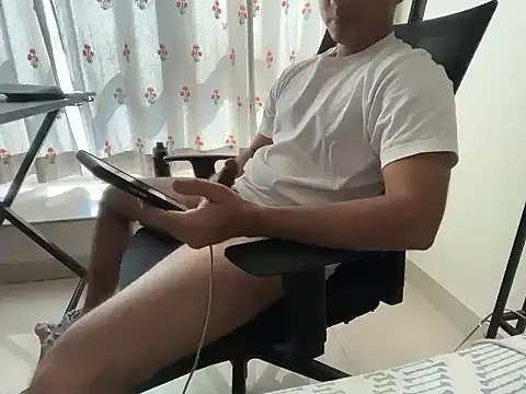 Snapshot of omega_mumbai chatting on February 2026 07:12:01 AM omega mumbai online show from February 2026 07:12:01 AM