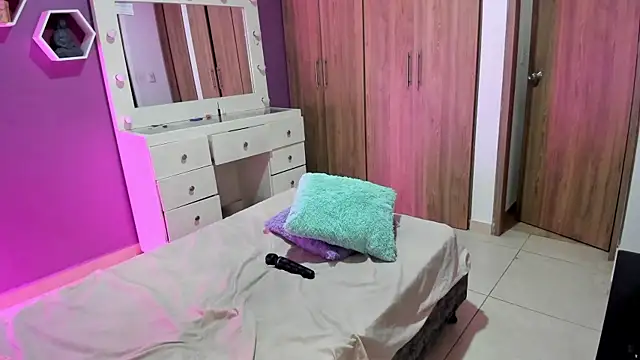 Medelynevans1 online show from October 2025 09:49:02 PM