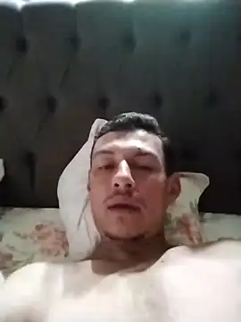 Snapshot of jhomgostosomg chatting on January 2025 03:28:02 PM jhomgostosomg online show from January 2025 03:28:02 PM