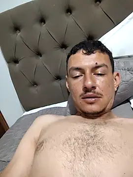 Snapshot of jhomgostosomg chatting on April 2026 10:37:01 AM jhomgostosomg online show from April 2026 10:37:01 AM