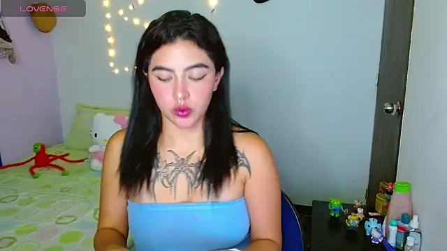 Snapshot of _luna_torres chatting on February 2025 11:23:02 PM luna torres online show from February 2025 11:23:02 PM