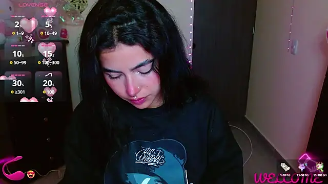 Snapshot of _luna_torres chatting on March 2025 06:24:02 AM luna torres online show from March 2025 06:24:02 AM