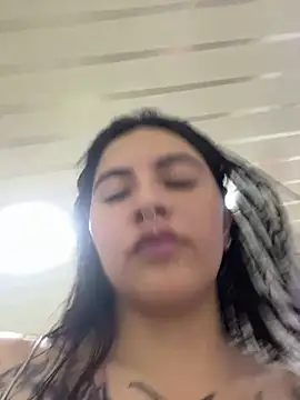 Snapshot of _luna_torres chatting on May 2026 12:23:01 PM luna torres online show from May 2026 12:23:01 PM
