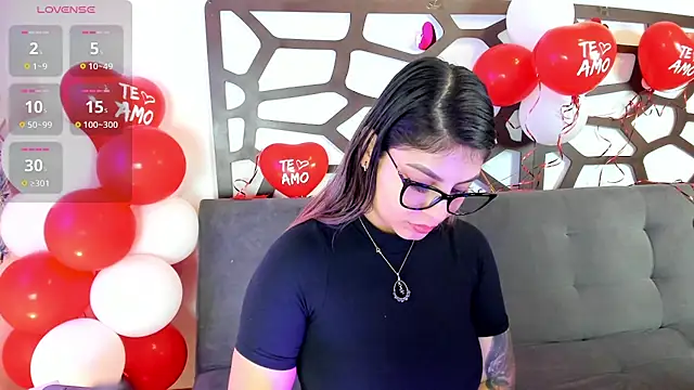 Snapshot of kaia_cooper4 chatting on February 2025 02:04:02 PM kaia cooper4 online show from February 2025 02:04:02 PM