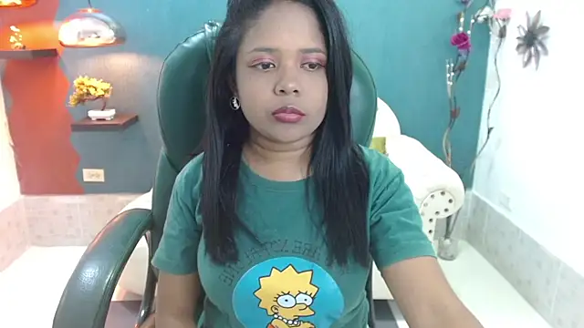 Snapshot of Melikasweetz chatting on December 2024 05:18:02 PM Melikasweetz online show from December 2024 05:18:02 PM