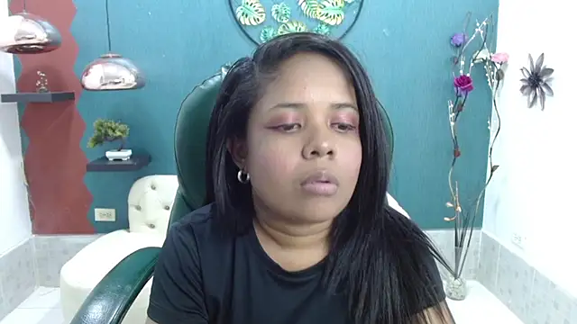 Snapshot of Melikasweetz chatting on January 2025 05:28:01 PM Melikasweetz online show from January 2025 05:28:01 PM