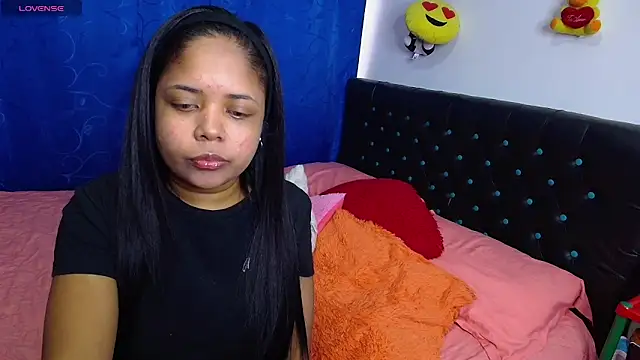 Melikasweetz online show from April 2026 05:41:01 PM