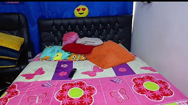 Melikasweetz online show from May 2026 05:41:02 PM