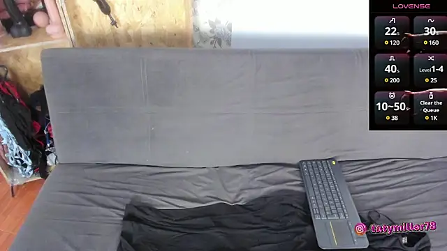 Snapshot of taty_miller chatting on January 2025 11:23:01 PM taty miller online show from January 2025 11:23:01 PM