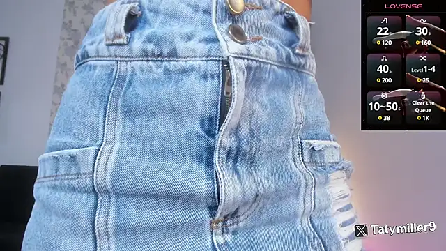 Snapshot of taty_miller chatting on February 2025 08:31:01 PM taty miller online show from February 2025 08:31:01 PM