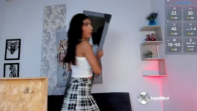 Snapshot of taty_miller chatting on March 2025 08:27:01 PM taty miller online show from March 2025 08:27:01 PM