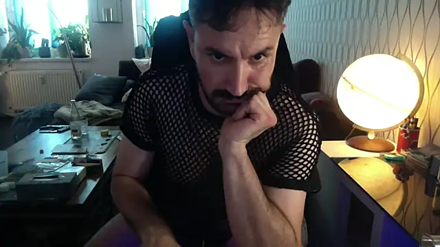 Snapshot of tomz0819 chatting on June 2026 04:22:02 PM tomz0819 online show from June 2026 04:22:02 PM