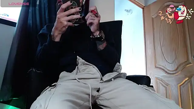 Snapshot of ren_stipee chatting on February 2025 09:46:01 PM ren stipee online show from February 2025 09:46:01 PM