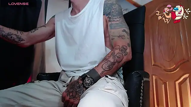 Snapshot of ren_stipee chatting on February 2025 10:43:02 PM ren stipee online show from February 2025 10:43:02 PM