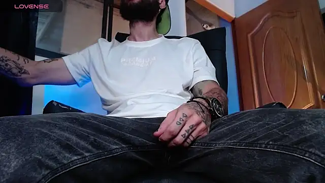 Snapshot of ren_stipee chatting on March 2025 12:48:01 AM ren stipee online show from March 2025 12:48:01 AM