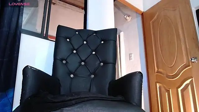 Snapshot of ren_stipee chatting on March 2025 03:17:01 AM ren stipee online show from March 2025 03:17:01 AM