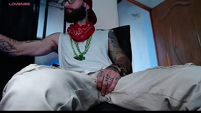 Snapshot of ren_stipee chatting on March 2025 11:12:01 PM ren stipee online show from March 2025 11:12:01 PM