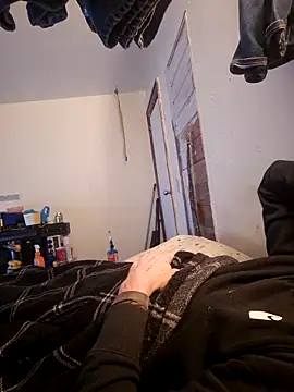 BigDDave6979 online show from December 2025 01:54:01 AM