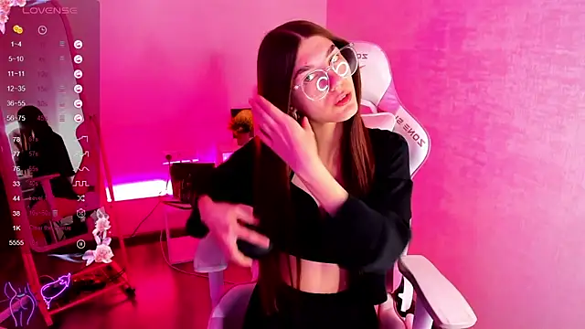 toooyour online show from January 2025 01:06:01 AM