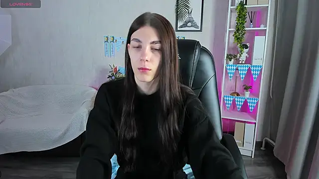 toooyour online show from October 2025 10:08:01 PM