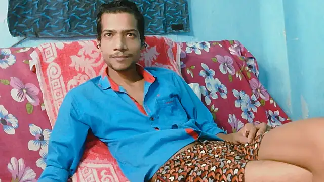 Snapshot of Alex_Suman25 chatting on May 2026 11:02:02 PM Alex Suman25 online show from May 2026 11:02:02 PM