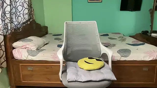 Snapshot of senorita78 chatting on March 2025 08:42:01 AM senorita78 online show from March 2025 08:42:01 AM