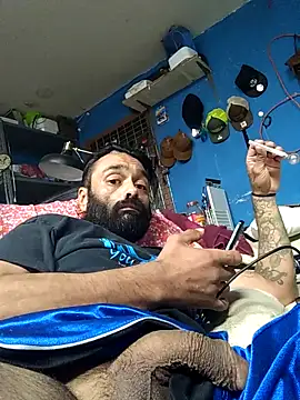 Snapshot of C8L3U chatting on September 2025 09:09:01 AM C8L3U online show from September 2025 09:09:01 AM