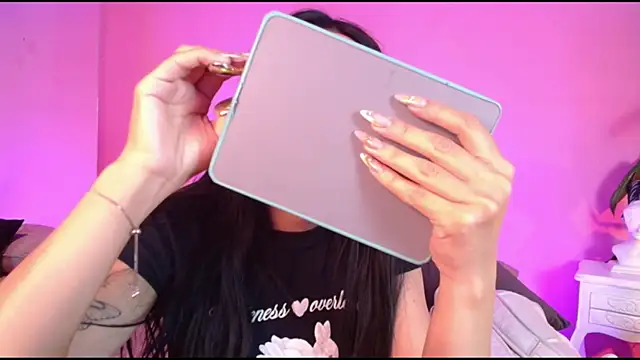 Nicolette ks  online show from January 2025 01:10:02 PM