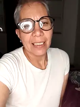 Snapshot of luz_bella chatting on December 2024 02:33:02 AM luz bella online show from December 2024 02:33:02 AM