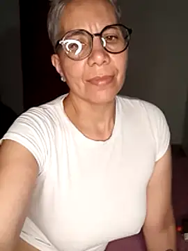 Snapshot of luz_bella chatting on December 2024 10:55:01 PM luz bella online show from December 2024 10:55:01 PM