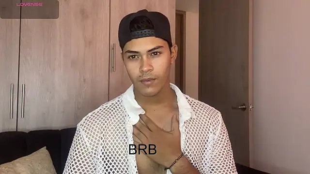 Snapshot of Iamdylan777 chatting on January 2025 09:47:01 AM Iamdylan777 online show from January 2025 09:47:01 AM