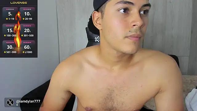 Snapshot of Iamdylan777 chatting on February 2025 04:28:02 AM Iamdylan777 online show from February 2025 04:28:02 AM