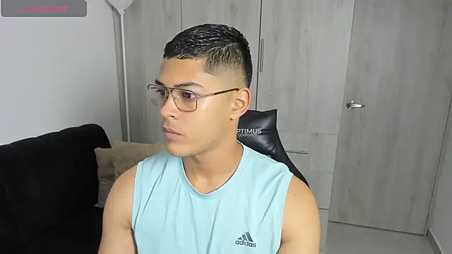 Snapshot of Iamdylan777 chatting on September 2025 11:12:02 AM Iamdylan777 online show from September 2025 11:12:02 AM