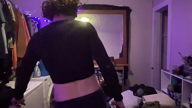 sum1betterthanmost online show from January 2026 12:48:01 AM