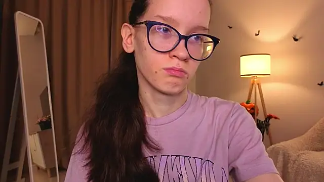 BettyBrowni online show from November 2025 04:10:02 PM