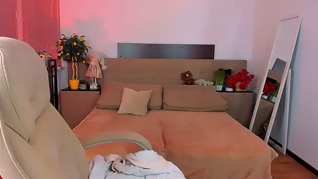 Snapshot of Viola__Shy chatting on March 2026 09:32:02 PM Viola Shy online show from March 2026 09:32:02 PM