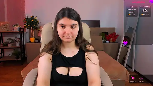 Snapshot of Viola__Shy chatting on March 2026 09:20:01 PM Viola Shy online show from March 2026 09:20:01 PM